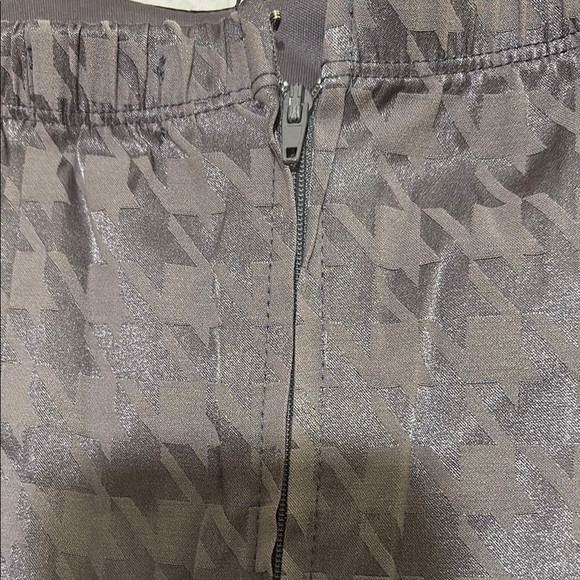 Le Chateau Strapless Black and Gray, with pockets Dress- small - Picture 5 of 9